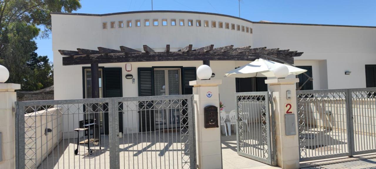 Casa Vacanze Il Sorriso Di Emi Torre Suda Eksteriør billede