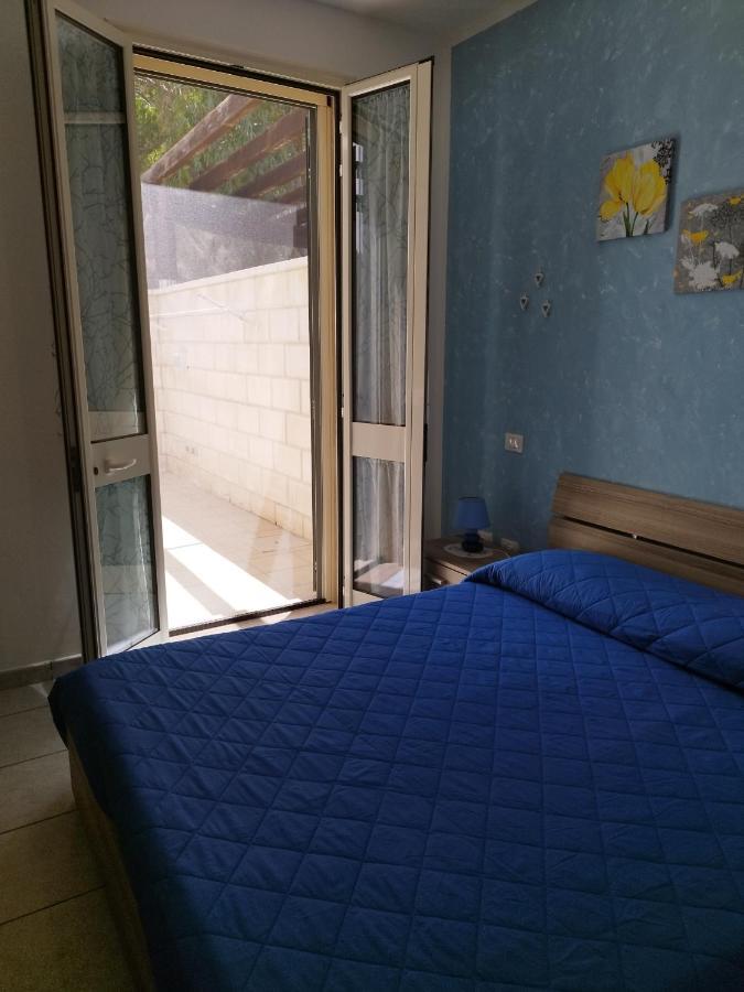 Casa Vacanze Il Sorriso Di Emi Torre Suda Eksteriør billede