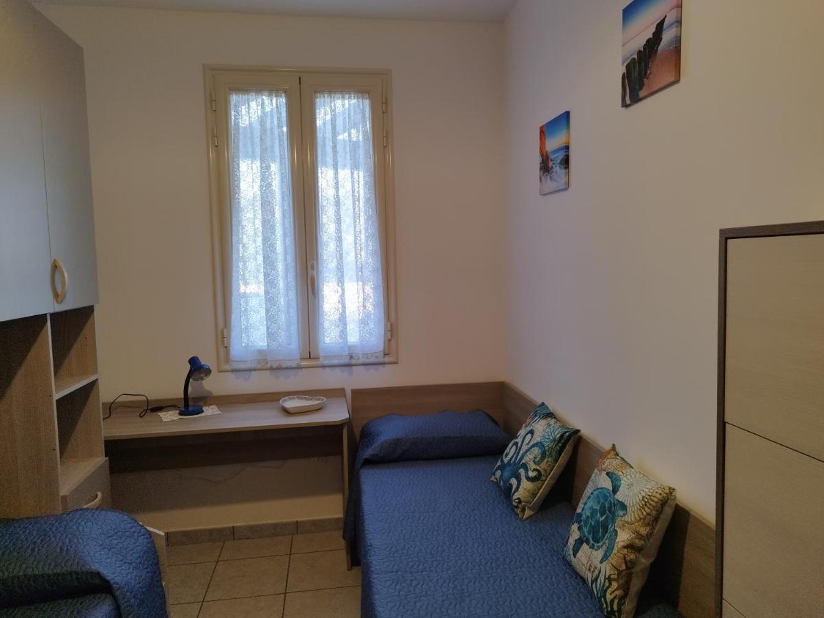 Casa Vacanze Il Sorriso Di Emi Torre Suda Eksteriør billede